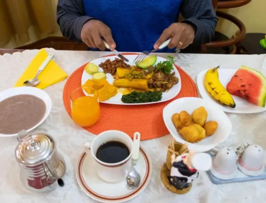 Edaala Comfort Cottage showing breakfast package