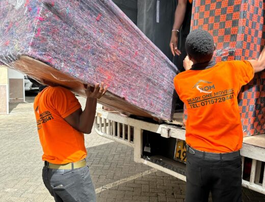 Ready one movers Kenya showing the staff packing