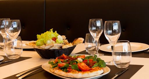 Colosseum Restaurant & Lounge food